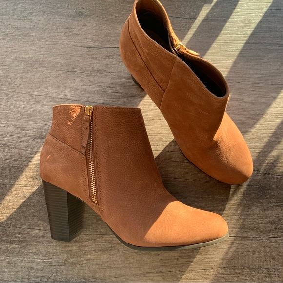 Cole Haan Shoes - Cole haan Davenport ankle bootie